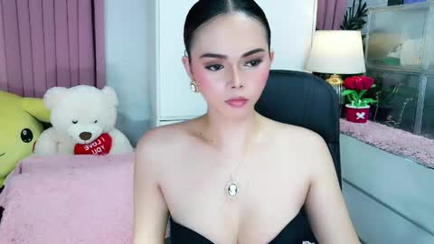 Snapshot of sexy_blairxx chatting on 05/22/26, 01:35 blair online show from 05/22/26, 01:35