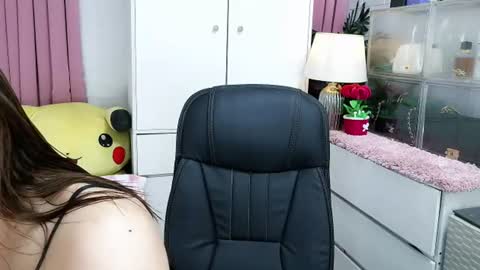 Snapshot of sexy_blairxx chatting on 06/09/26, 02:12 blair online show from 06/09/26, 02:12