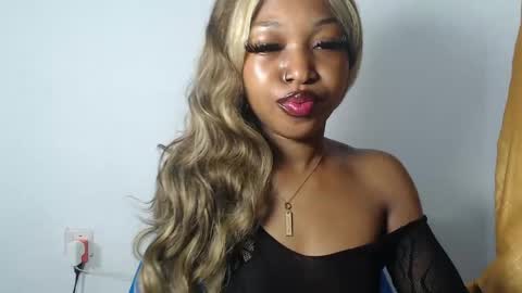 sexy_bluey247 online show from 04/21/26, 02:15