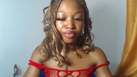 sexy_bluey247 online show from 05/06/26, 03:39