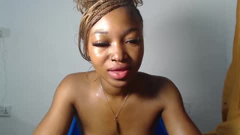 sexy_bluey247 online show from 05/16/26, 03:36