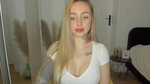 C o r a l i e online show from 02/27/25, 07:15