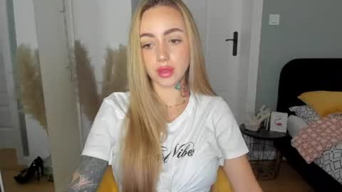 C o r a l i e online show from 07/16/26, 07:03