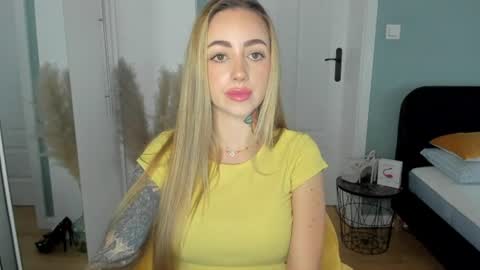 C o r a l i e online show from 07/27/26, 07:04