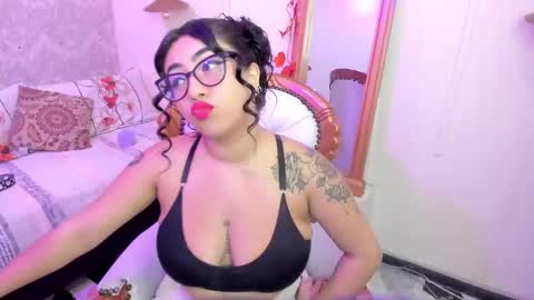  C R I S T A L  online show from 02/10/25, 08:31