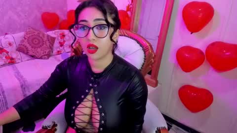  C R I S T A L  online show from 02/20/25, 10:48