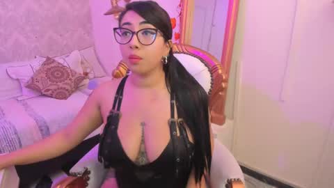  C R I S T A L  online show from 02/28/25, 08:18