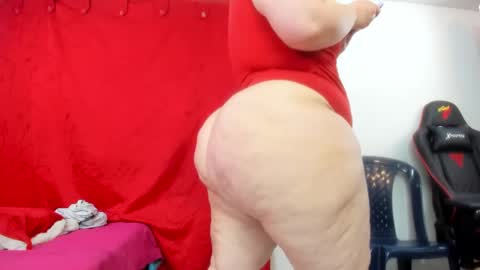 Snapshot of sexy_curvi chatting on 10/05/25, 03:21 karla instagram online show from 10/05/25, 03:21