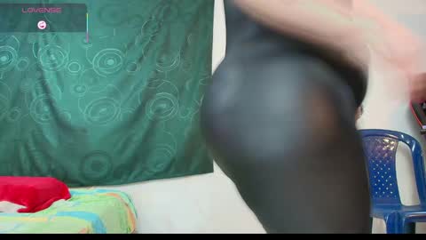 Snapshot of sexy_curvi chatting on 11/23/25, 05:02 karla instagram online show from 11/23/25, 05:02