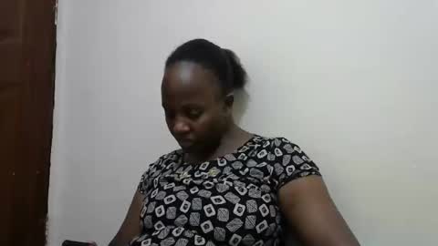 Snapshot of sexy_dee1 chatting on 05/01/26, 05:23 Sweet Dee online show from 05/01/26, 05:23