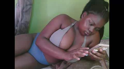 Snapshot of sexy_divana chatting on 02/06/25, 04:53 sexy_divana online show from 02/06/25, 04:53