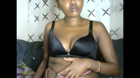 Snapshot of sexy_ebony_bliss chatting on 12/11/24, 01:26 adasa online show from 12/11/24, 01:26