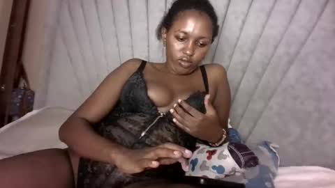Snapshot of sexy_ebony_bliss chatting on 03/03/25, 06:01 adasa online show from 03/03/25, 06:01