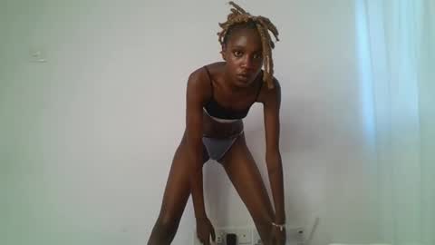 Snapshot of sexy_ebony_nica chatting on 02/02/25, 02:34 sexy_ebony_nica online show from 02/02/25, 02:34