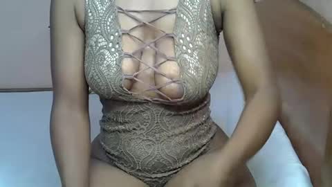 Snapshot of sexy_ellahh chatting on 02/03/26, 09:03 Ellahh online show from 02/03/26, 09:03