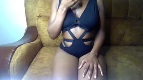 Snapshot of sexy_ellahh chatting on 05/15/26, 11:34 Ellahh online show from 05/15/26, 11:34