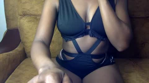 Ellahh online show from 07/31/26, 03:50