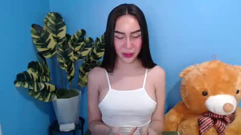 sexy_emily92 online show from 11/11/25, 02:00
