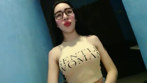 Snapshot of sexy_emily92 chatting on 02/08/26, 09:51 sexy_emily92 online show from 02/08/26, 09:51