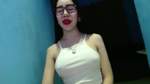 Snapshot of sexy_emily92 chatting on 02/22/26, 09:52 sexy_emily92 online show from 02/22/26, 09:52