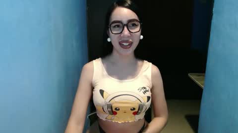 Snapshot of sexy_emily92 chatting on 03/05/26, 12:23 sexy_emily92 online show from 03/05/26, 12:23