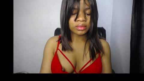 Snapshot of sexy_goddess_pet chatting on 04/02/26, 02:37 Ella online show from 04/02/26, 02:37
