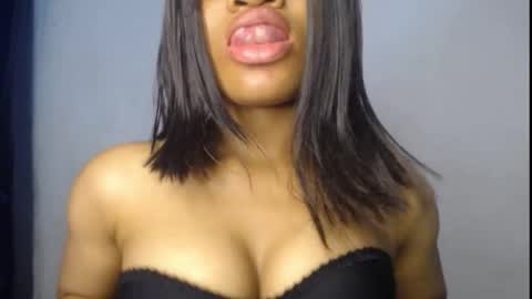 Snapshot of sexy_goddess_pet chatting on 05/08/26, 08:36 Ella online show from 05/08/26, 08:36