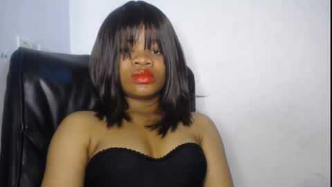 Snapshot of sexy_goddess_pet chatting on 05/11/26, 07:33 Ella online show from 05/11/26, 07:33