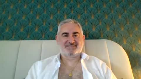 Antonio online show from 06/19/26, 07:01