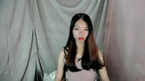 Snapshot of sexy_jeann chatting on 12/03/25, 10:52 Shane online show from 12/03/25, 10:52