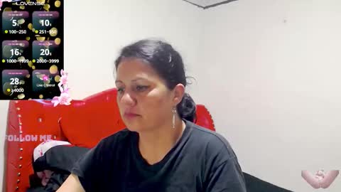 Snapshot of sexy_jhoan77 chatting on 11/23/25, 10:04 Jhoan online show from 11/23/25, 10:04