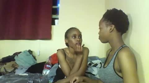 Snapshot of sexy_kaly chatting on 09/22/25, 12:34 Sexy kaly online show from 09/22/25, 12:34