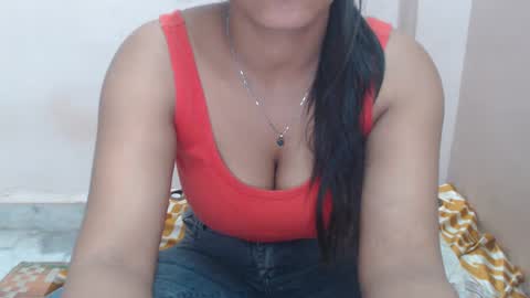Snapshot of sexy_kavyaa chatting on 03/03/25, 07:10 Wild girl mona online show from 03/03/25, 07:10