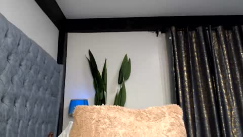 larisa online show from 07/16/26, 07:36