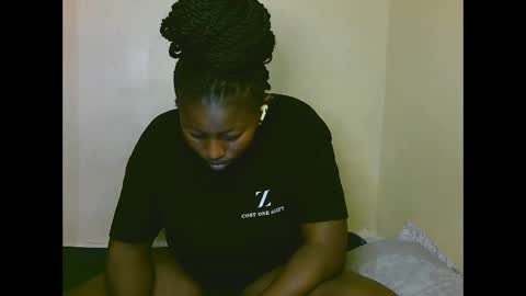 sexy_latasha online show from 10/16/25, 06:31