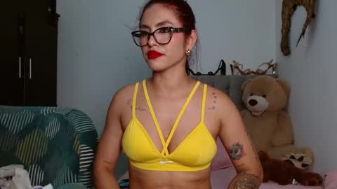 Snapshot of sexy_lia_latina chatting on 03/05/25, 02:03 Celeste online show from 03/05/25, 02:03