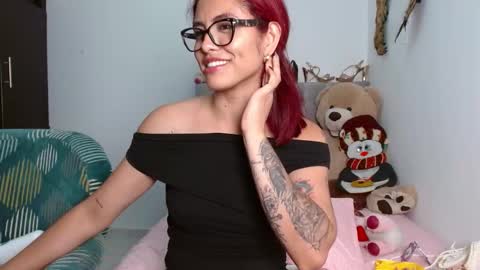Snapshot of sexy_lia_latina chatting on 03/09/25, 02:50 Celeste online show from 03/09/25, 02:50