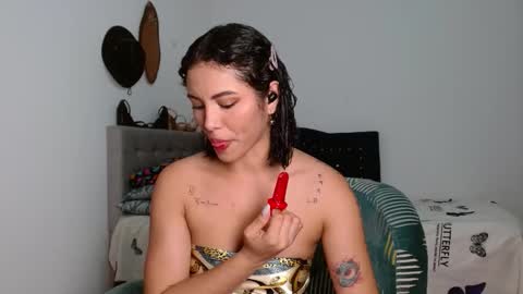Snapshot of sexy_lia_latina chatting on 11/20/25, 11:59 Celeste online show from 11/20/25, 11:59