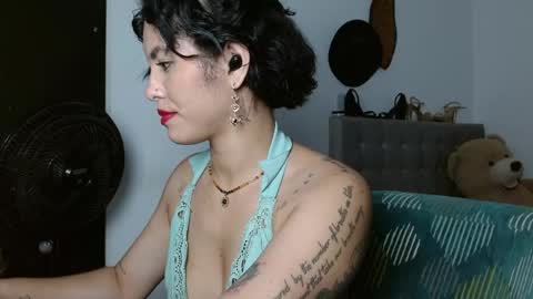 Snapshot of sexy_lia_latina chatting on 04/15/26, 02:51 Celeste online show from 04/15/26, 02:51
