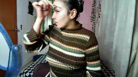 sexy lolas online show from 09/23/25, 02:36