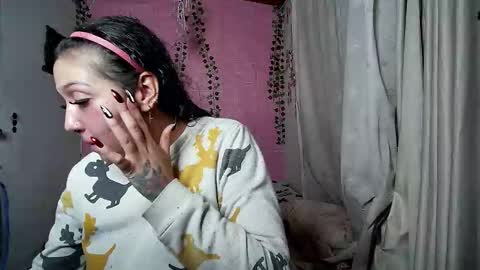 sexy lolas online show from 11/03/25, 01:19