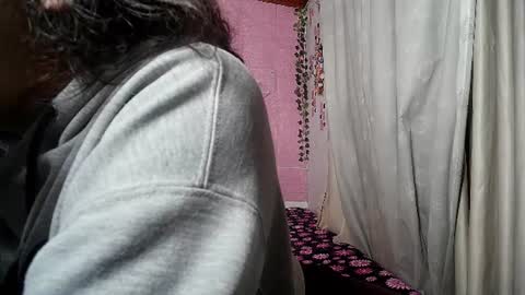 sexy lolas online show from 06/15/26, 06:37