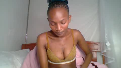 Snapshot of sexy_lucy012 chatting on 02/07/25, 04:35 sexy_lucy012 online show from 02/07/25, 04:35