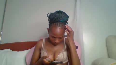 Snapshot of sexy_lucy012 chatting on 02/10/25, 11:02 sexy_lucy012 online show from 02/10/25, 11:02