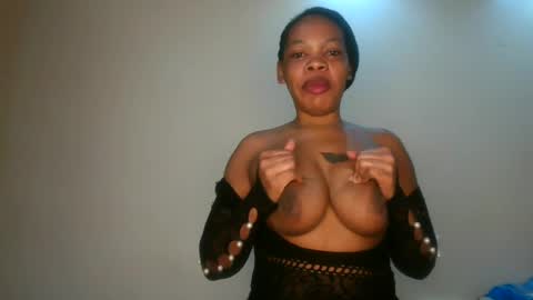 sexy_lyna online show from 07/07/26, 07:34