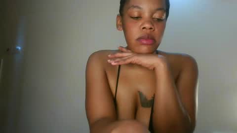 sexy_lyna online show from 07/13/26, 07:27