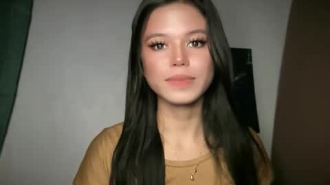 Snapshot of sexy_maevemorexxx chatting on 05/24/26, 11:26 Nicole online show from 05/24/26, 11:26