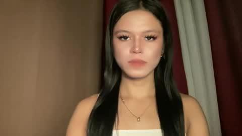 Snapshot of sexy_maevemorexxx chatting on 05/28/26, 01:03 Nicole online show from 05/28/26, 01:03