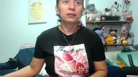 Snapshot of sexy_mary_69 chatting on 09/27/25, 12:04 Mary online show from 09/27/25, 12:04