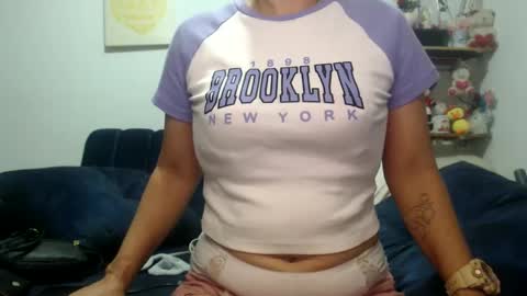 Snapshot of sexy_mary_69 chatting on 10/01/25, 11:55 Mary online show from 10/01/25, 11:55